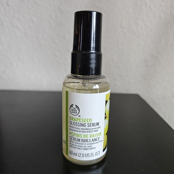 The Body Shop Grapeseed Glossing Serum for Hair (2 fl oz) - Picture 2 of 3